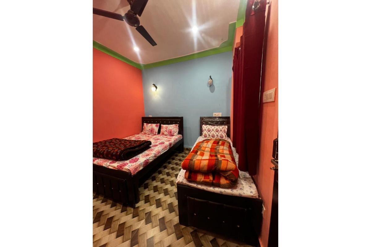 Prince Homestay & Restaurant Rudraprayāg Exterior foto